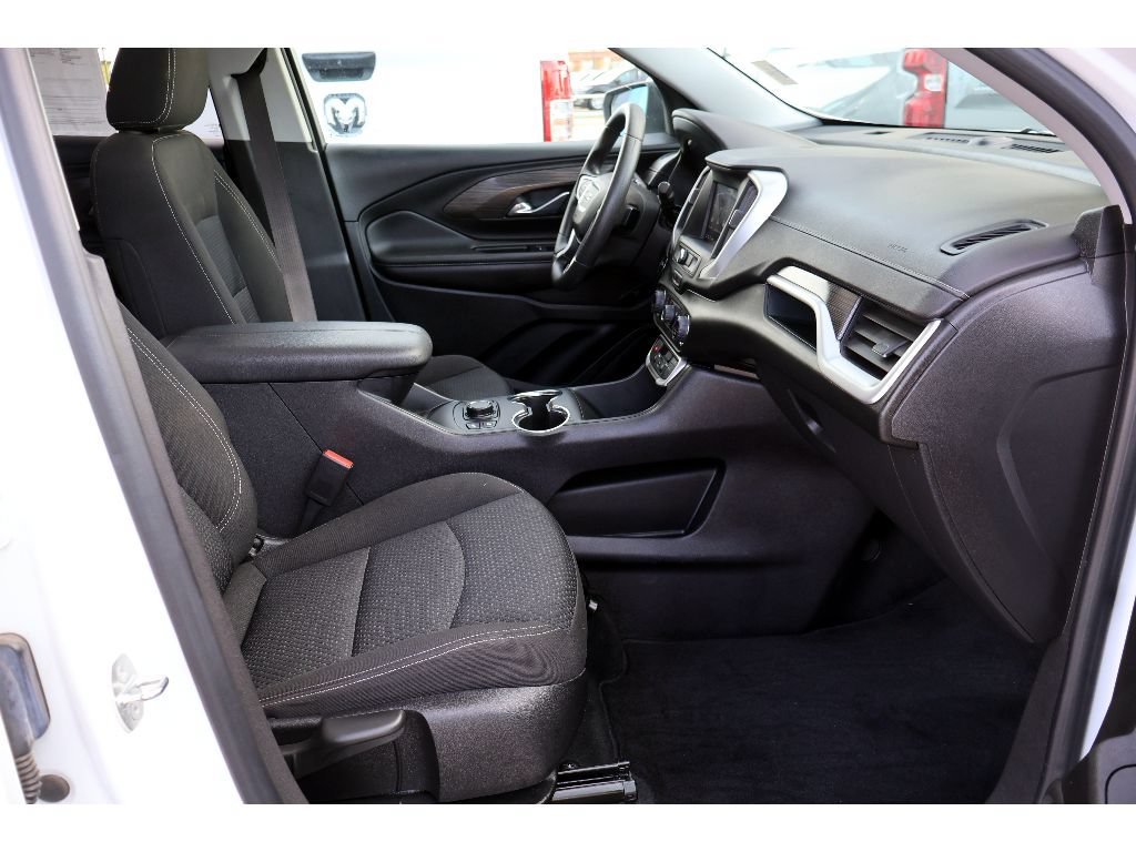 Used 2023 GMC Terrain SLE w/ Driver Convenience Package FWD image 20