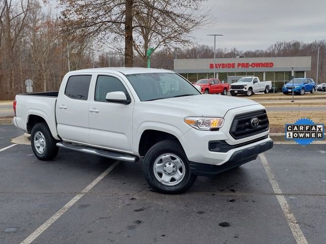 Used 2022 Toyota Tacoma SR image 2