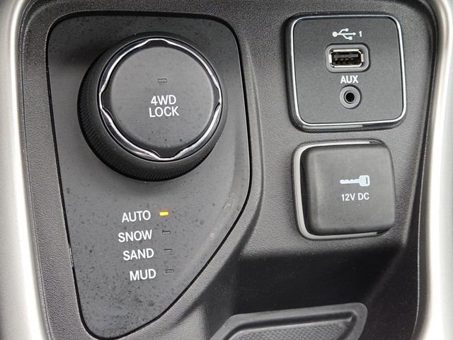 Used 2019 Jeep Compass Latitude w/ Popular Equipment Group image 6