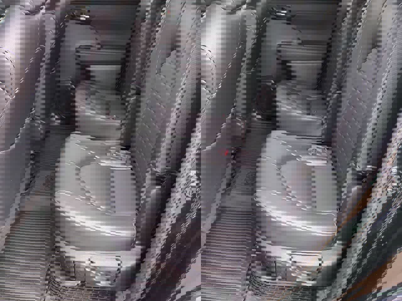 Used 2022 Toyota Highlander XLE image 19