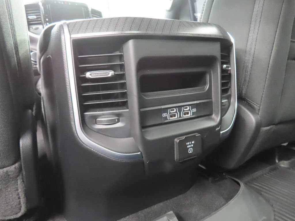 Used 2025 RAM 1500 Big Horn AWD/4WD image 14