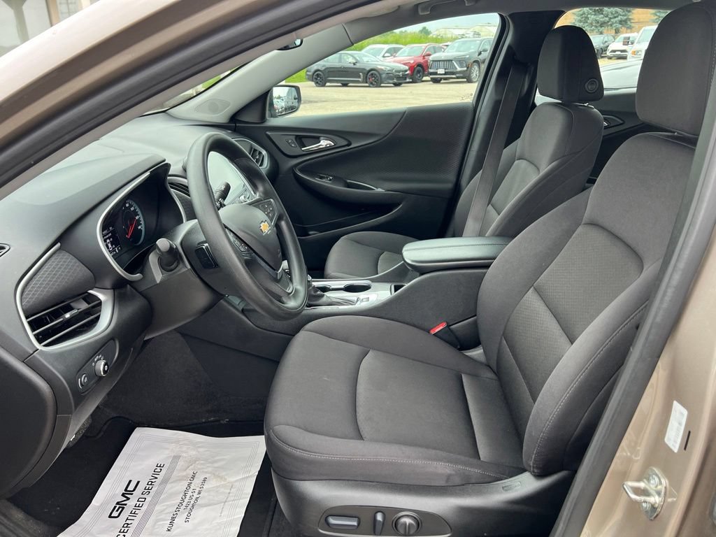 Used 2024 Chevrolet Malibu LT FWD image 15