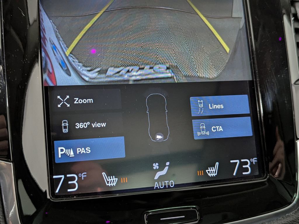 Used 2016 Volvo XC90 T6 Momentum w/ Momentum Plus Package image 23