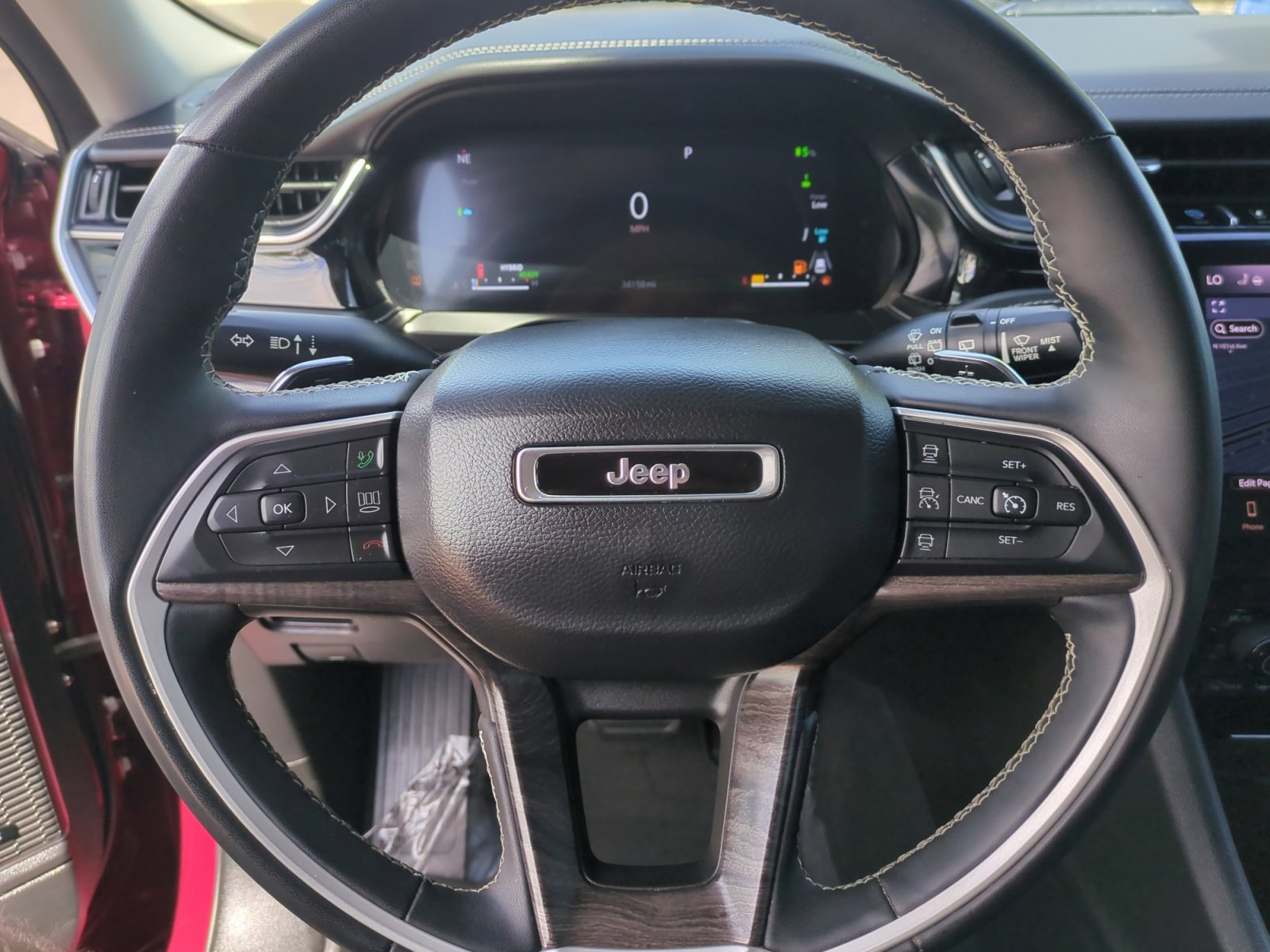 Used 2022 Jeep Grand Cherokee Limited 4xe image 9