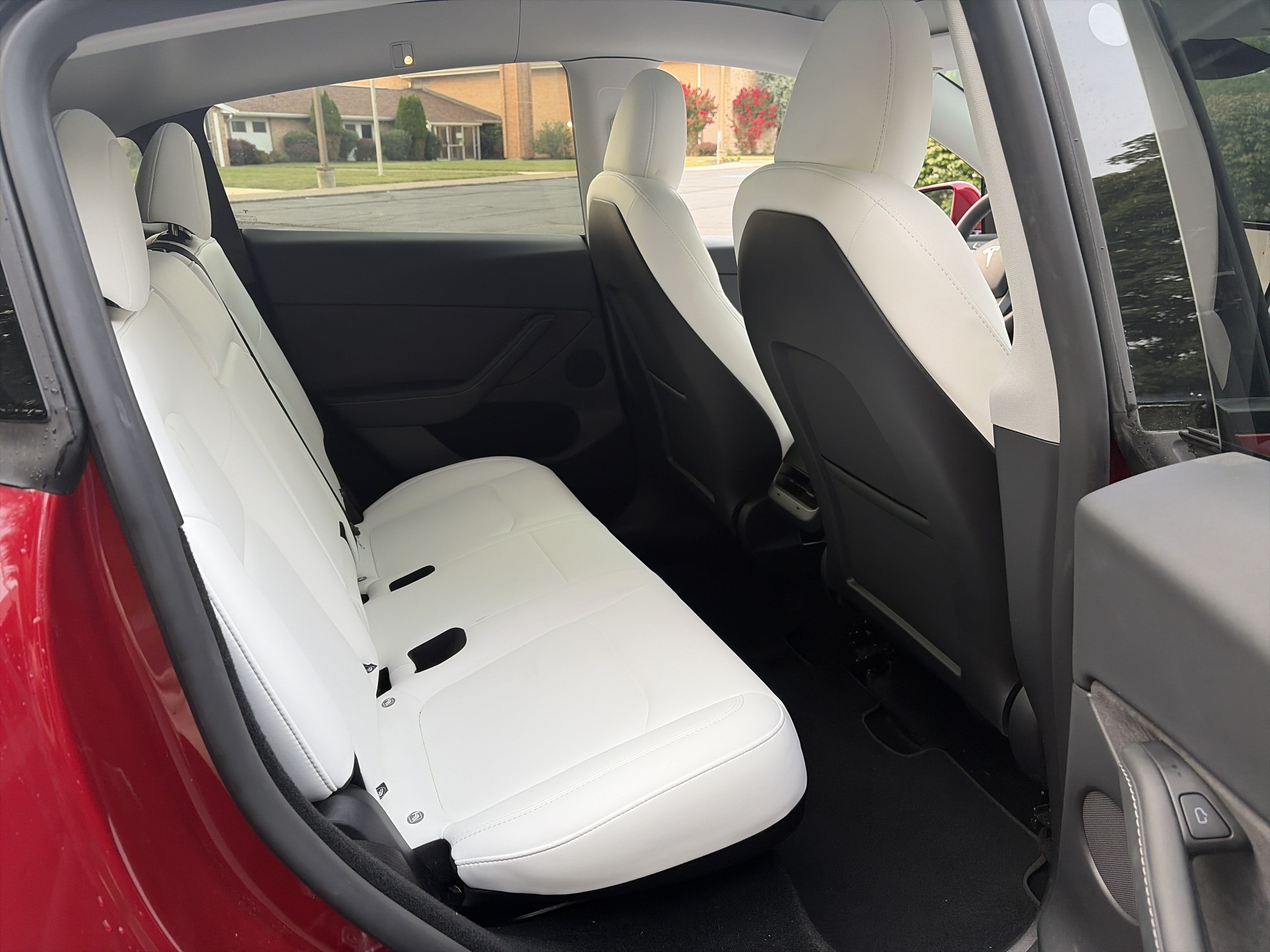 Used 2025 Tesla Model Y Performance AWD/4WD image 24