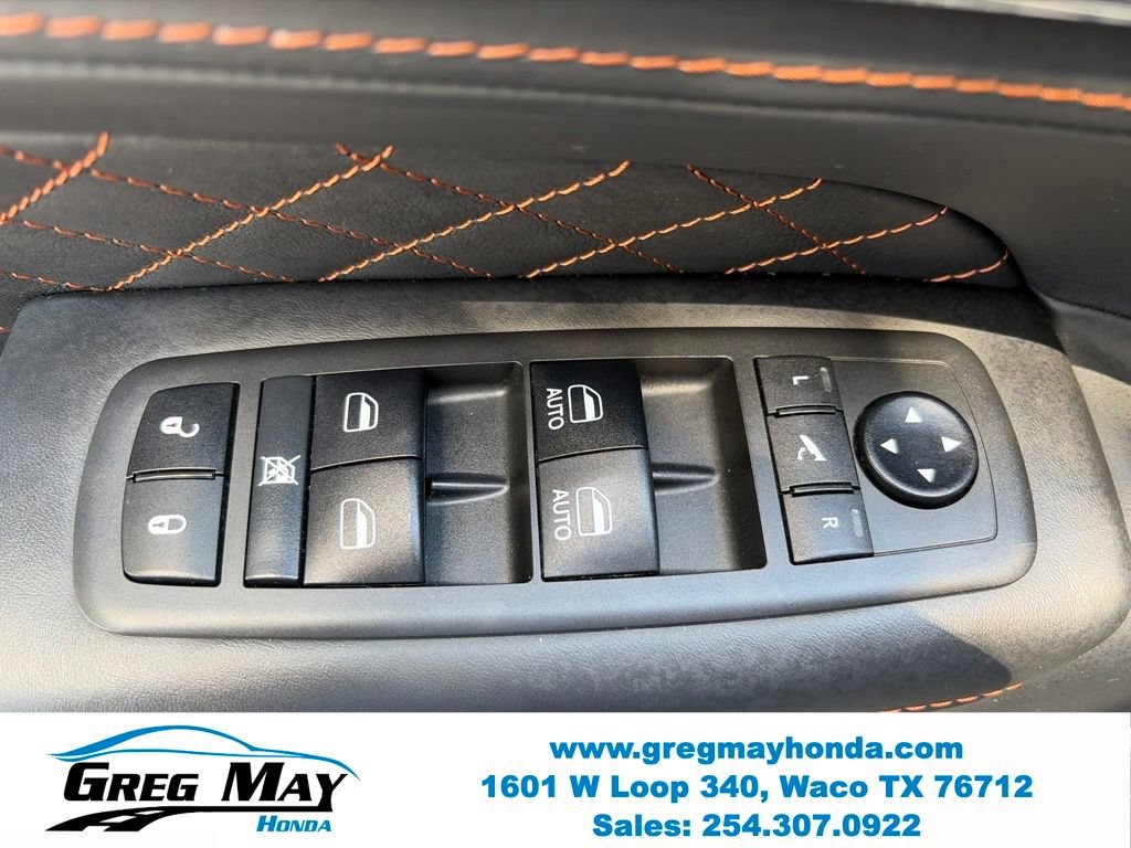 Used 2019 Jeep Grand Cherokee Summit AWD/4WD image 28