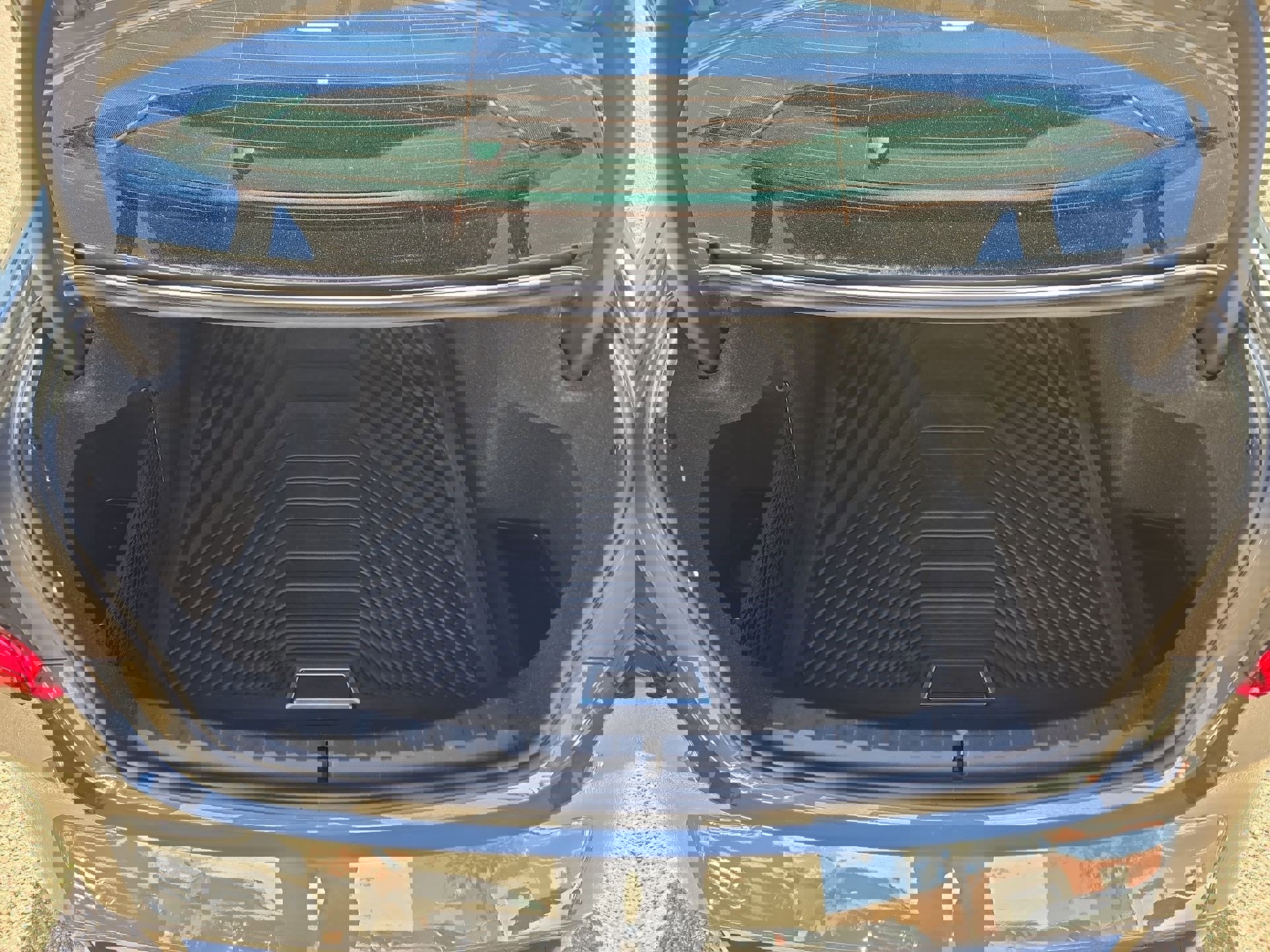 Used 2023 BMW M3 Competition image 12