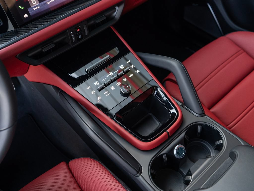 New 2026 Porsche Cayenne Turbo GT AWD/4WD image 24