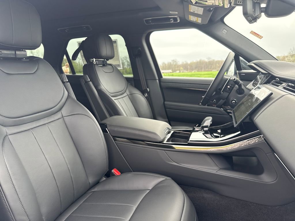 New 2026 Land Rover Range Rover Sport SE image 15