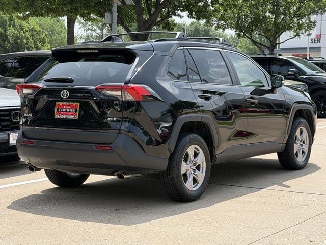 Certified 2022 Toyota RAV4 XLE w/ Convenience Package FWD image 4