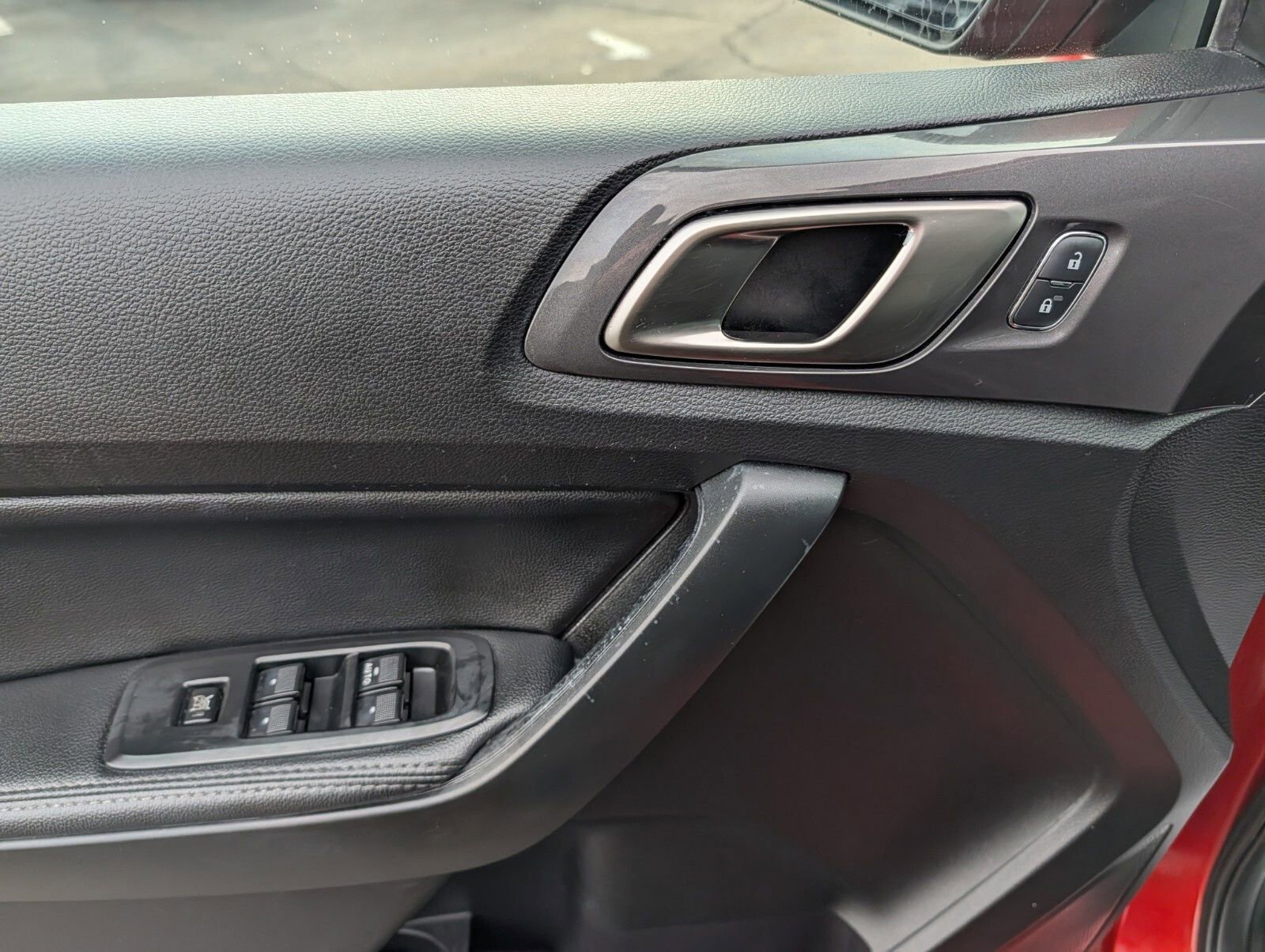 Used 2019 Ford Ranger Lariat w/ Equipment Group 501A Mid image 27