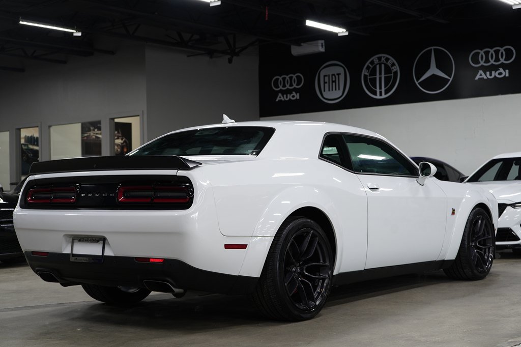 Used 2019 Dodge Challenger R/T Scat Pack RWD image 4