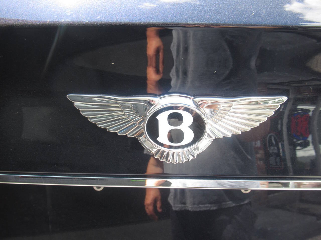 Used 2018 Bentley Bentayga AWD/4WD image 17