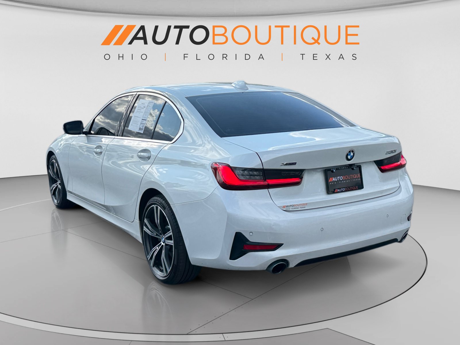 Used 2021 BMW 330i xDrive Sedan w/ Premium Package AWD/4WD image 3