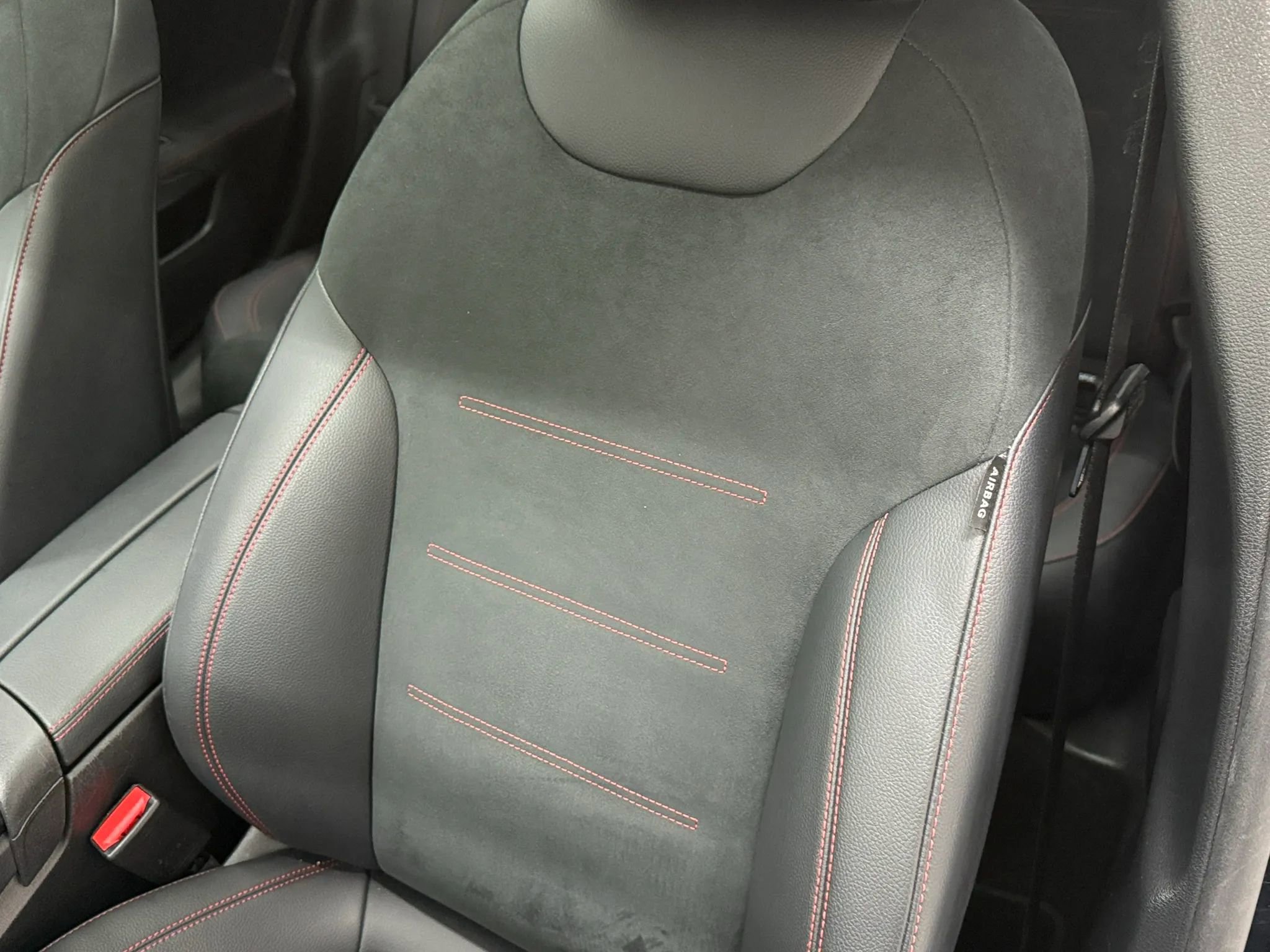 Used 2022 Mercedes-Benz A 220 4MATIC image 35