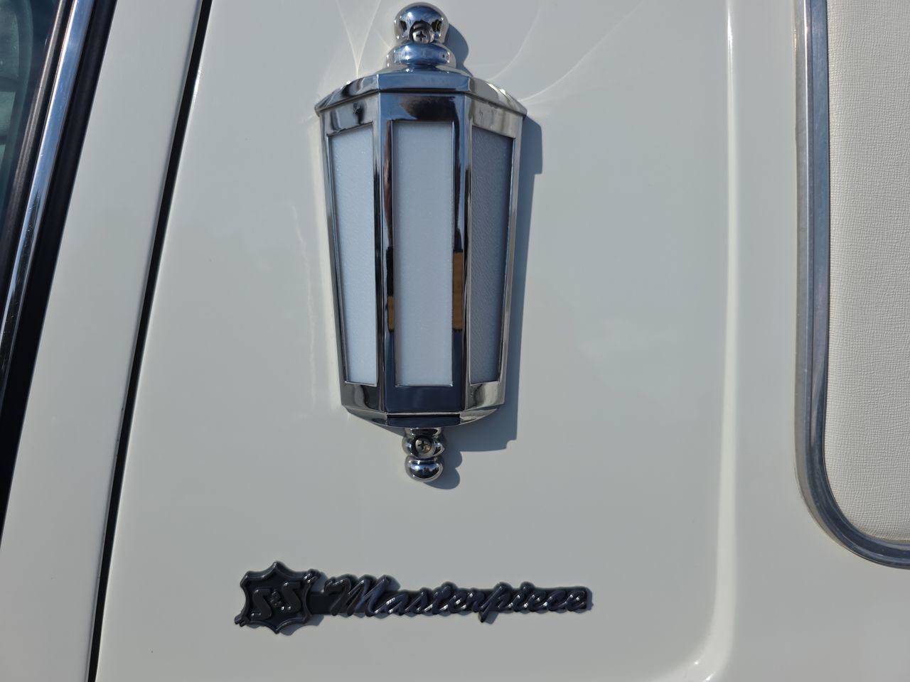 Used 2008 Cadillac DTS Hearse FWD image 22
