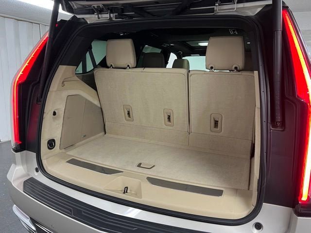 Certified 2024 Cadillac Escalade Premium Luxury w/ Performance Package image 20