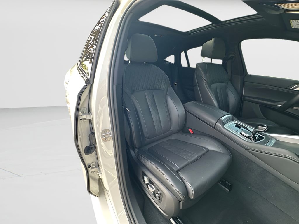 Used 2023 BMW X6 M50i w/ Parking Assistance Package image 24
