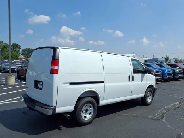 New 2025 Chevrolet Express 2500 w/ Driver Convenience Package image 4