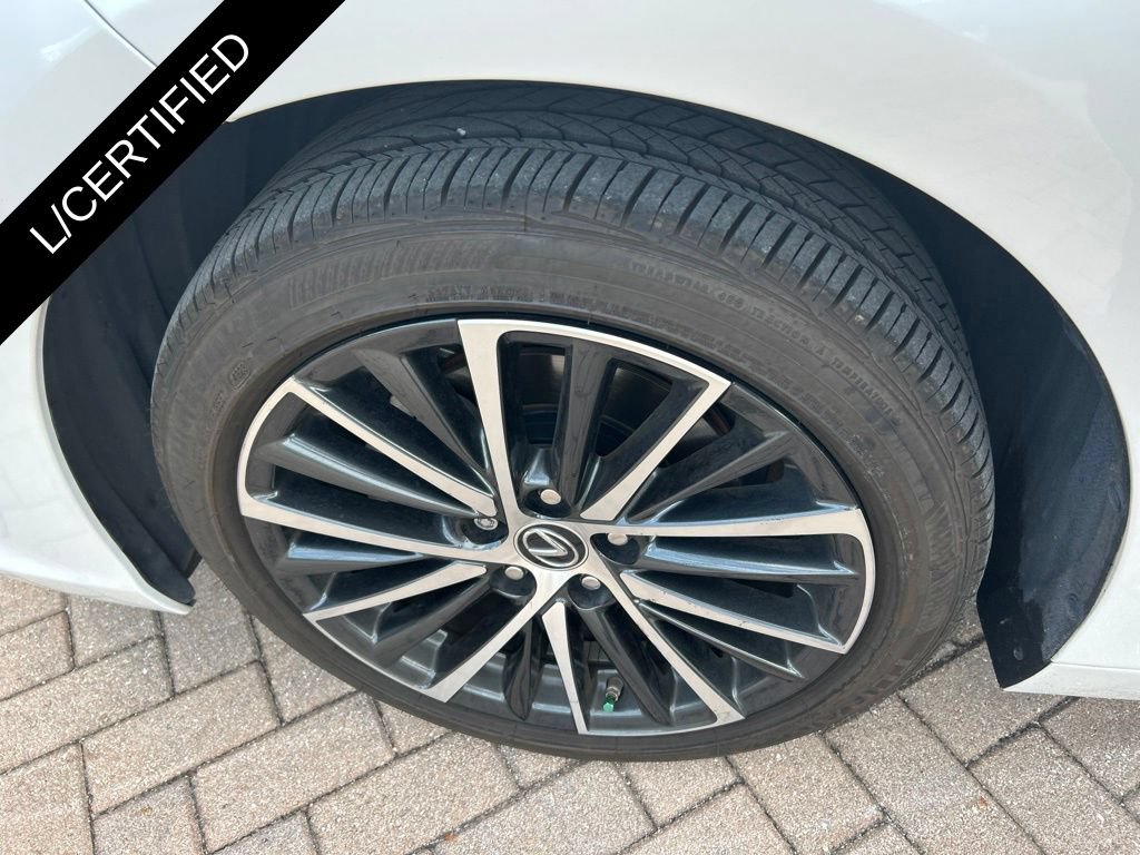 Certified 2024 Lexus ES 300h w/ Premium Package FWD image 13
