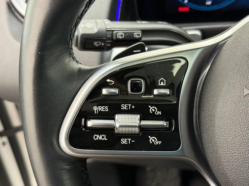 Certified 2022 Mercedes-Benz GLB 250 4MATIC image 14