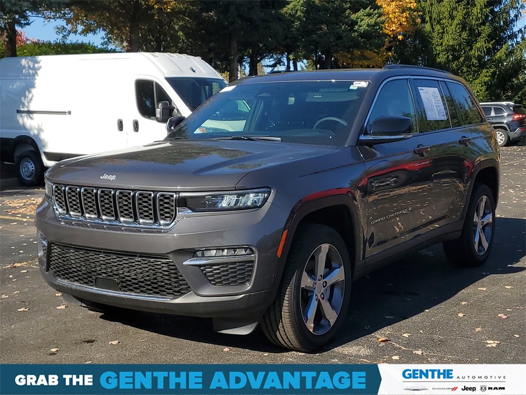 Certified 2024 Jeep Grand Cherokee Limited image 2