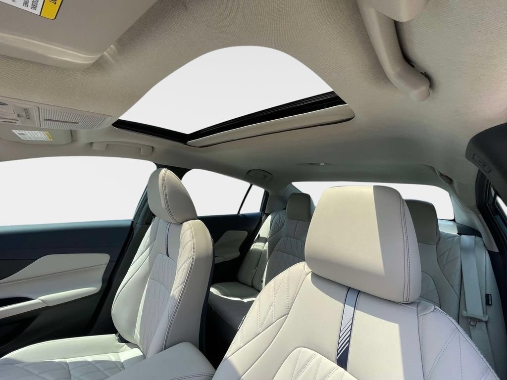 New 2026 Nissan Sentra SL w/ Floor Mat Package FWD image 16