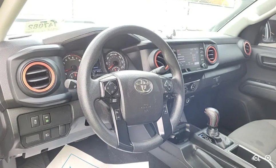 Used 2022 Toyota Tacoma SR image 2