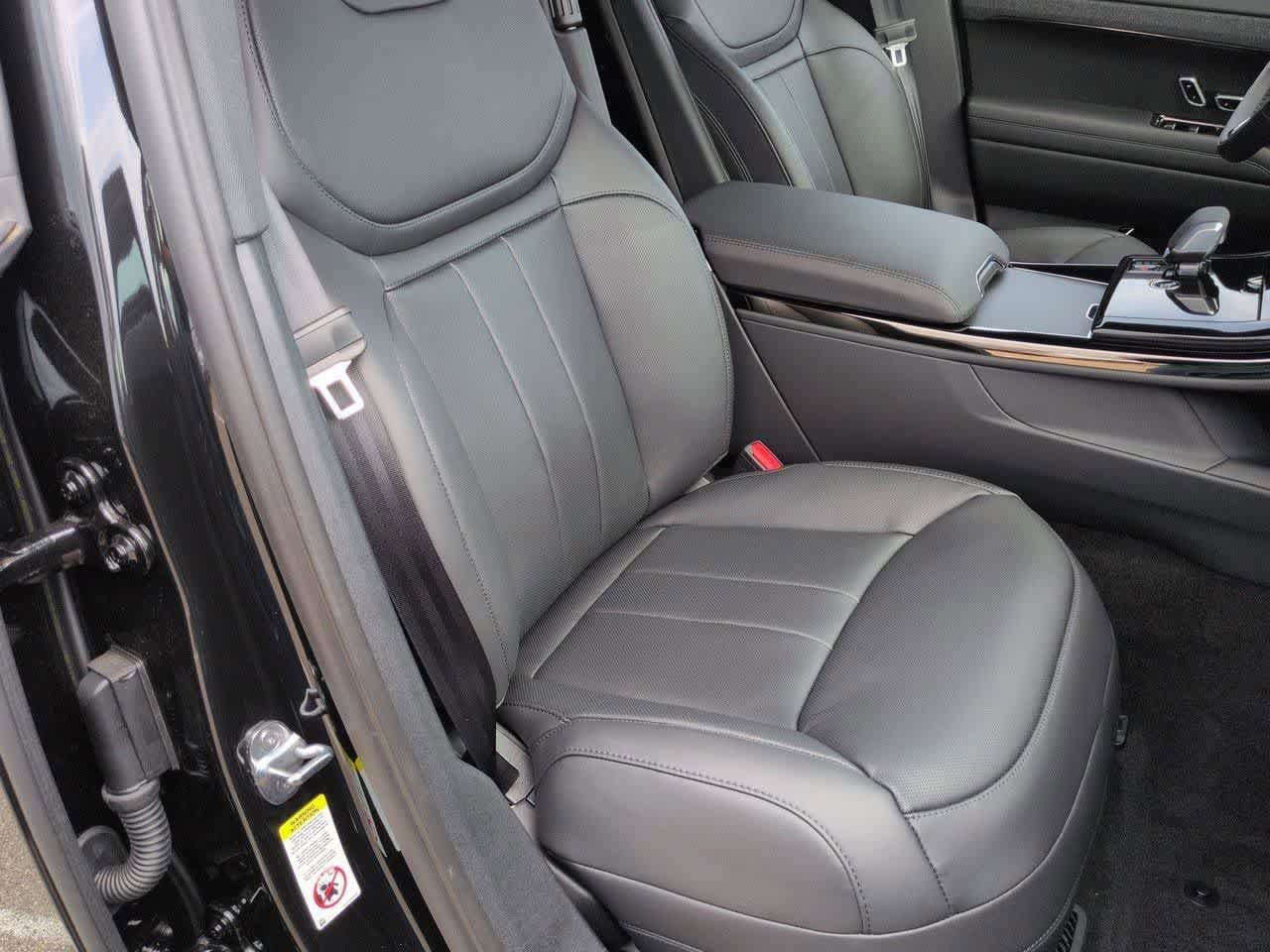 New 2026 Land Rover Range Rover Sport Dynamic SE AWD/4WD image 23