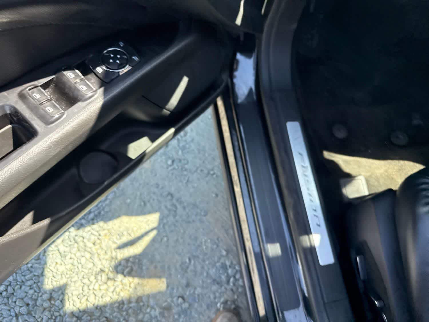 Used 2013 Ford Fusion Titanium w/ Titanium Driver Assist Pkg FWD image 19