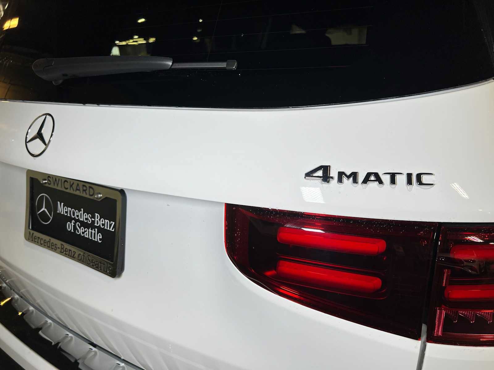 Used 2026 Mercedes-Benz GLB 250 4MATIC image 15