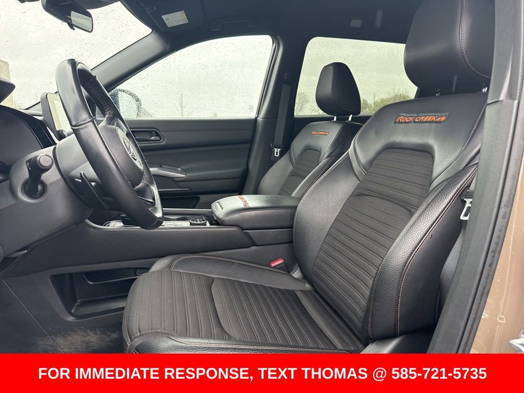 Used 2024 Nissan Pathfinder Rock Creek AWD/4WD image 11