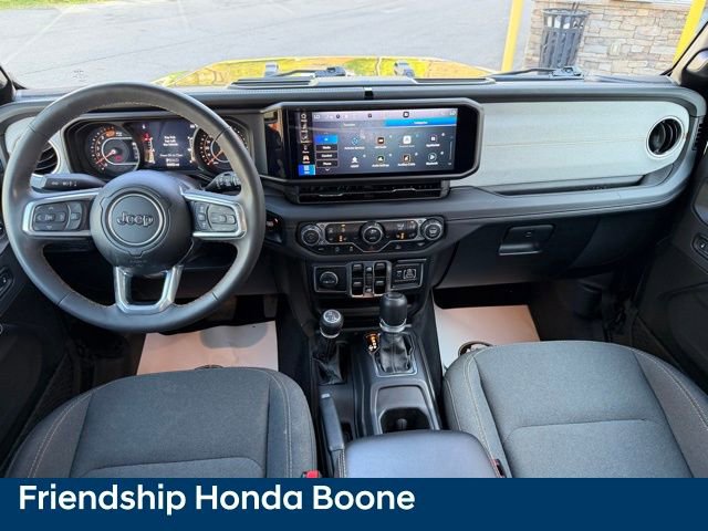 Used 2024 Jeep Wrangler Sahara image 42