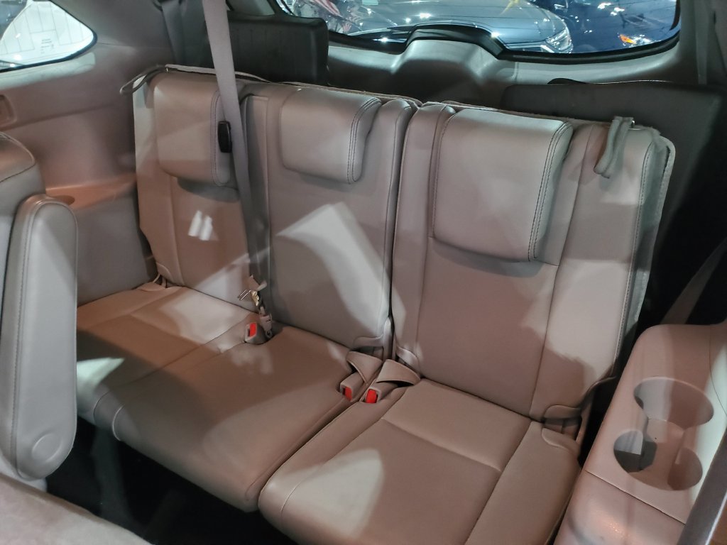 Used 2017 Toyota Highlander Limited FWD image 25