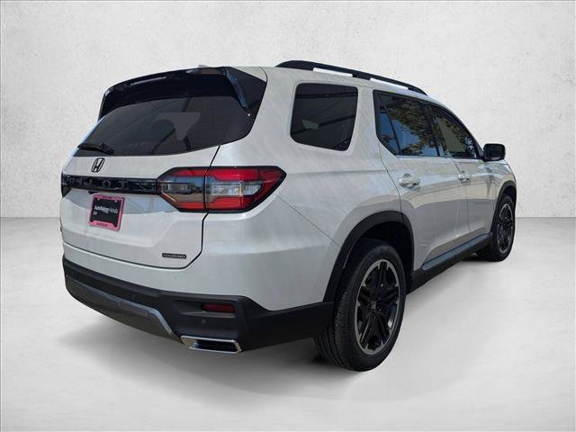 New 2026 Honda Pilot image 2