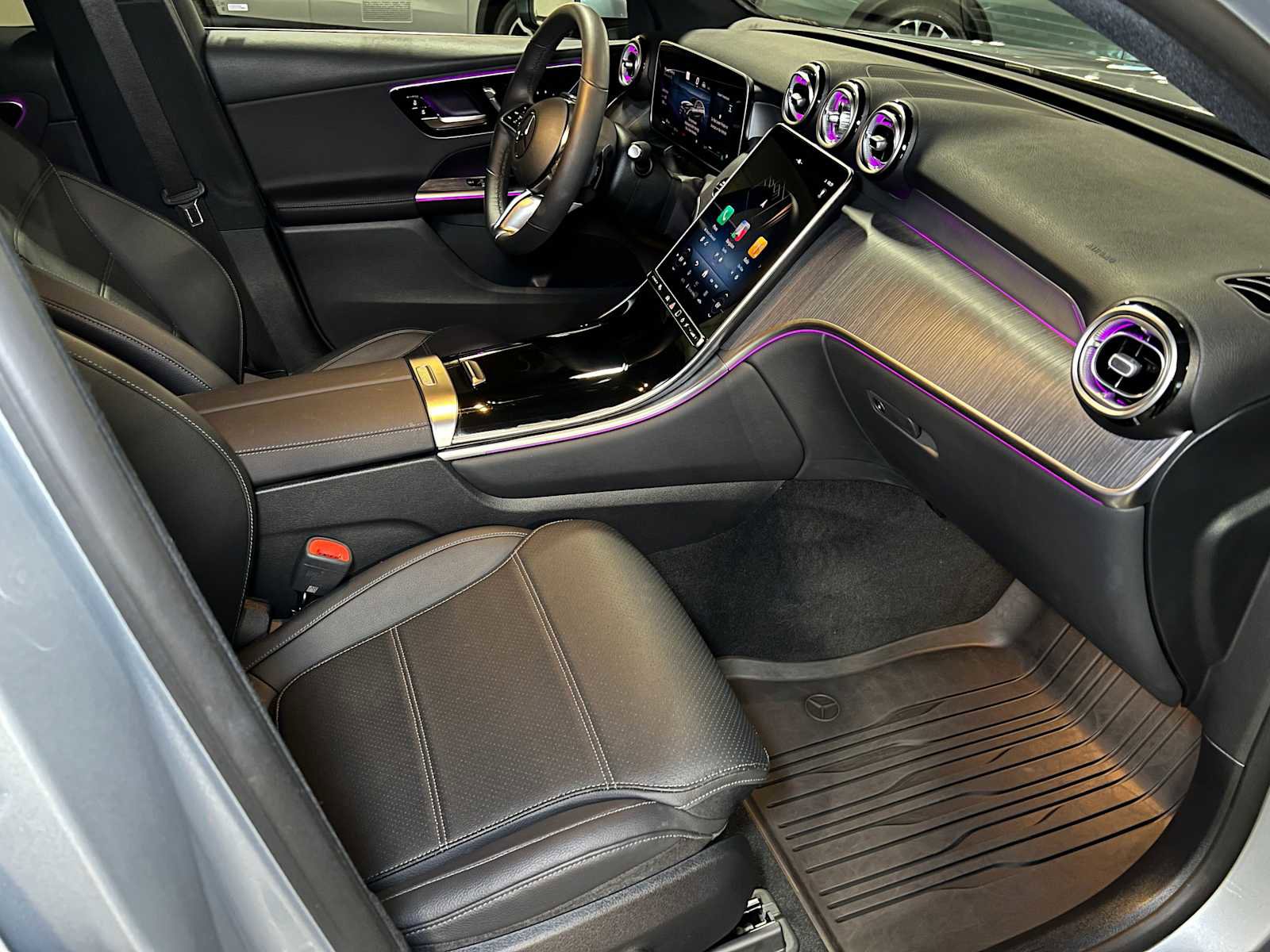 Certified 2025 Mercedes-Benz GLC 300 4MATIC image 11