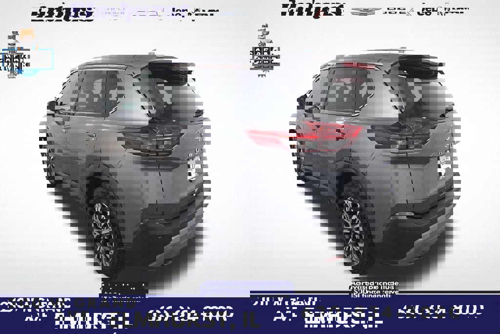 Used 2023 Nissan Rogue SV image 3