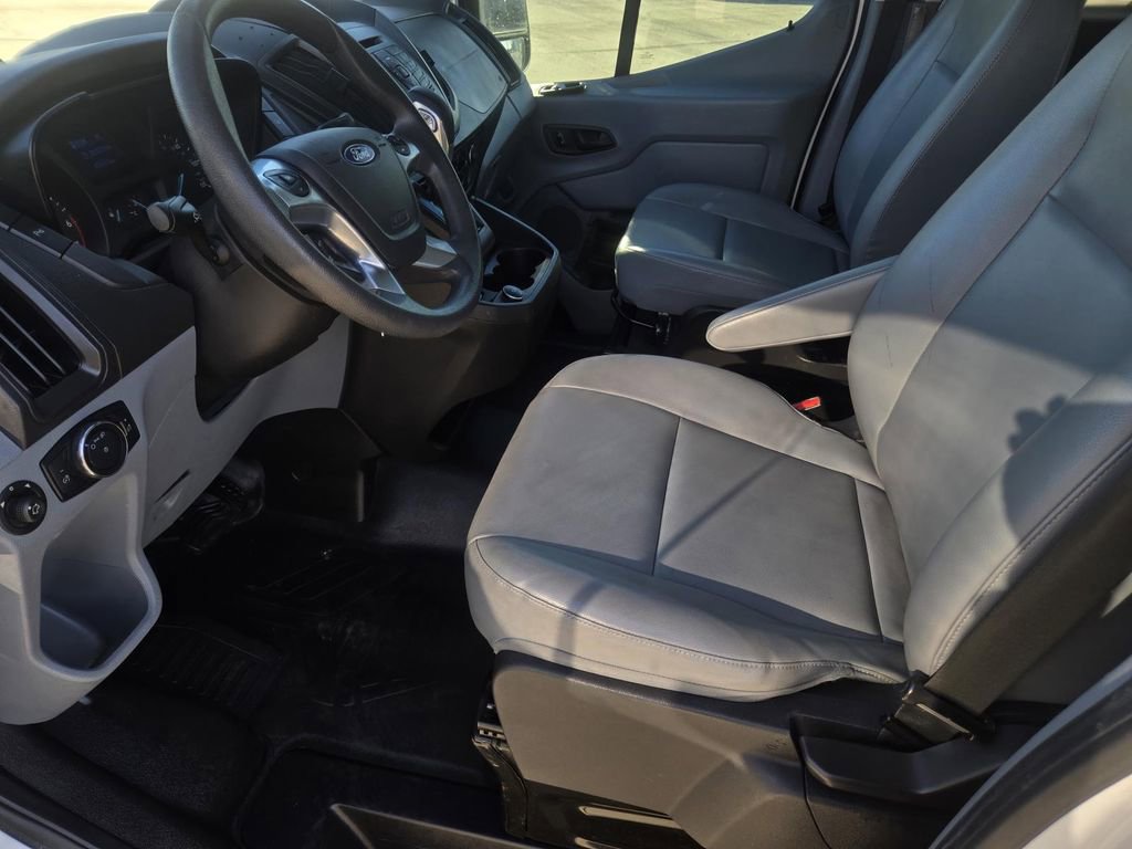 Used 2018 Ford Transit 350 XL image 12