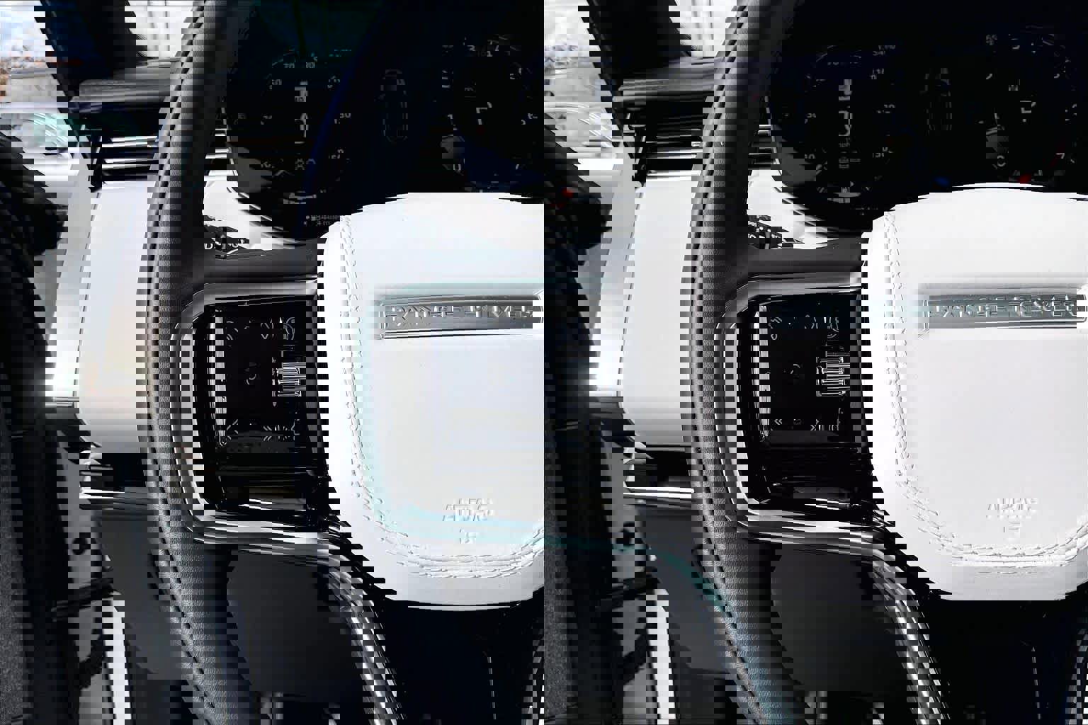 Used 2025 Land Rover Range Rover Sport SE image 20