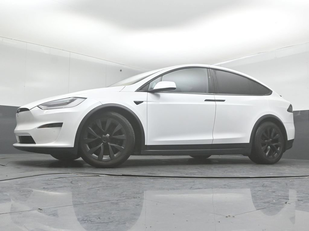 Used 2022 Tesla Model X image 33