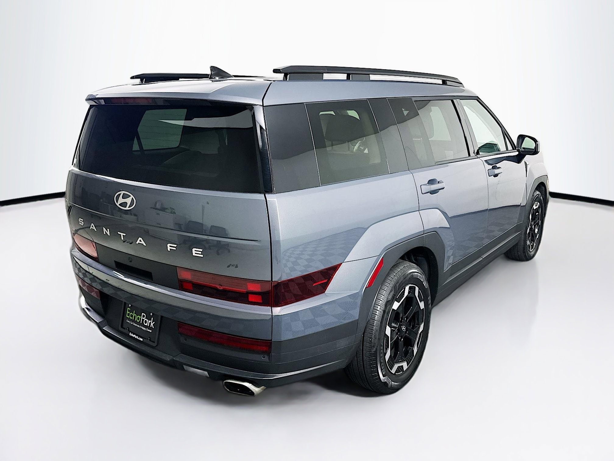 Used 2025 Hyundai Santa Fe SEL FWD image 9