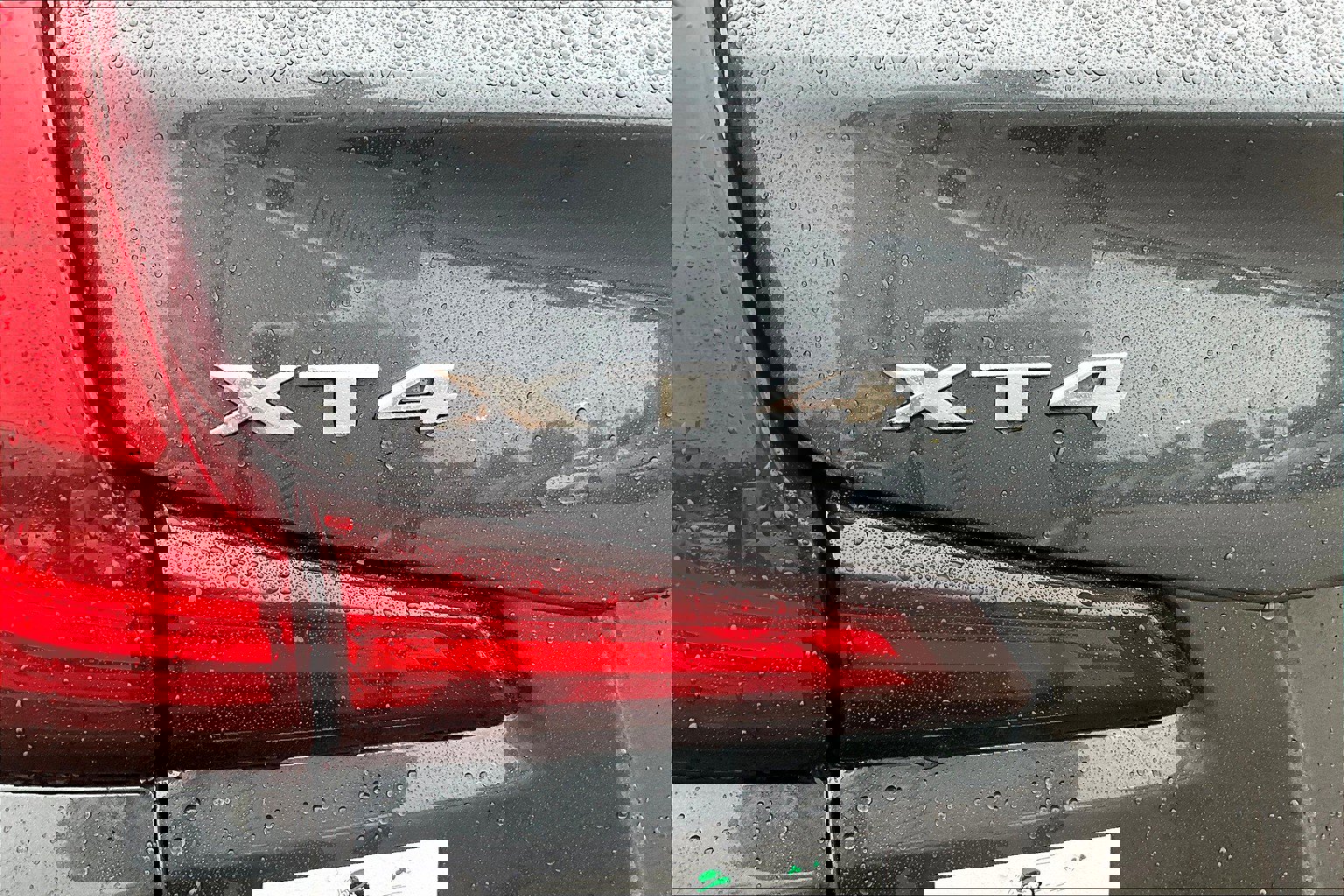 Used 2021 Cadillac XT4 Premium Luxury image 32