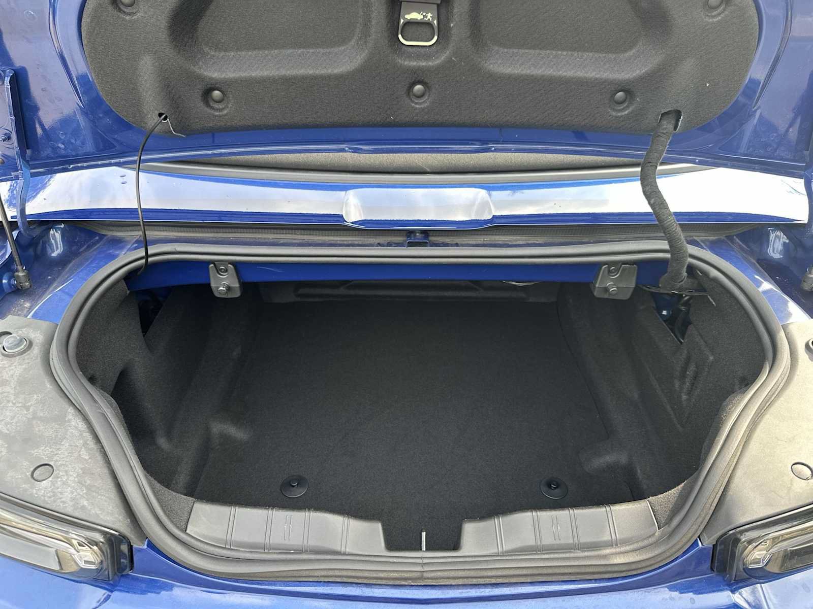 Certified 2024 Chevrolet Camaro LT w/ RS Package RWD image 25