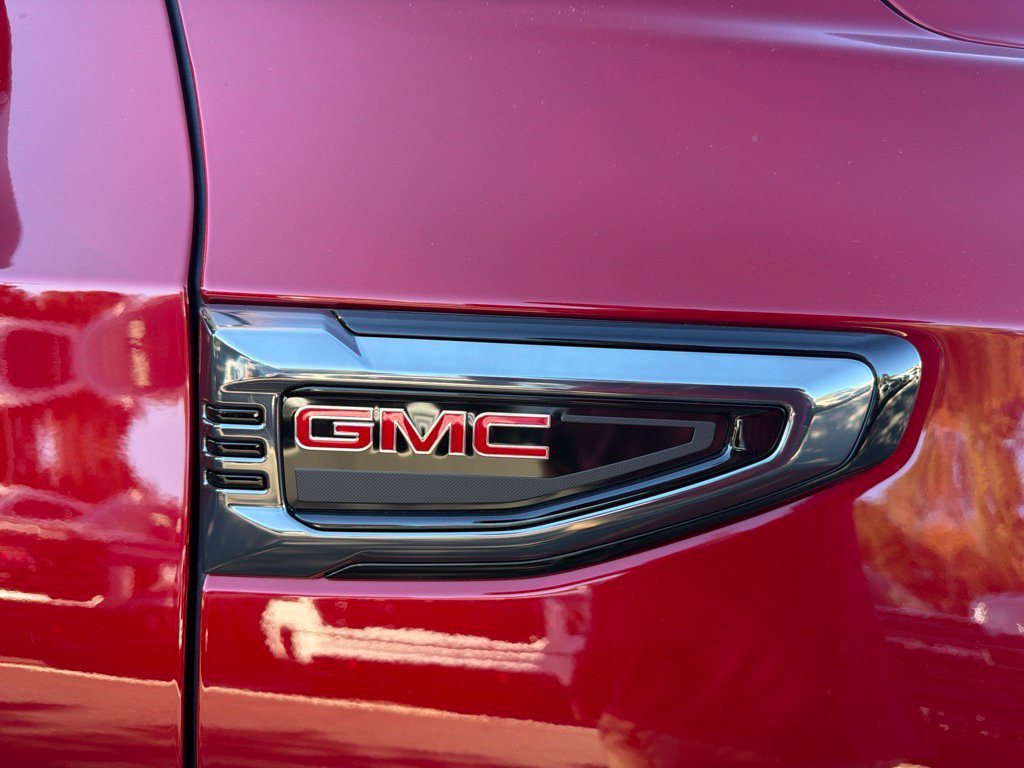 New 2026 GMC Yukon AT4 w/ AT4 Premium Plus Package AWD/4WD image 11
