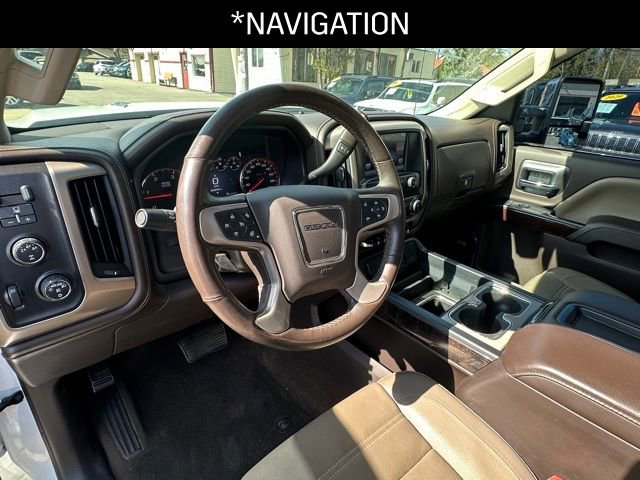 Used 2015 GMC Sierra 3500 Denali image 3