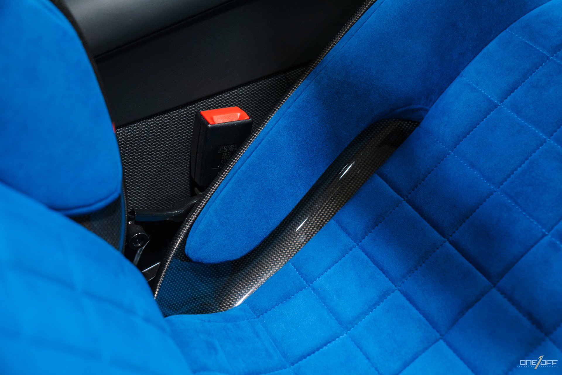 Used 2022 Ferrari SF90 Spider image 33