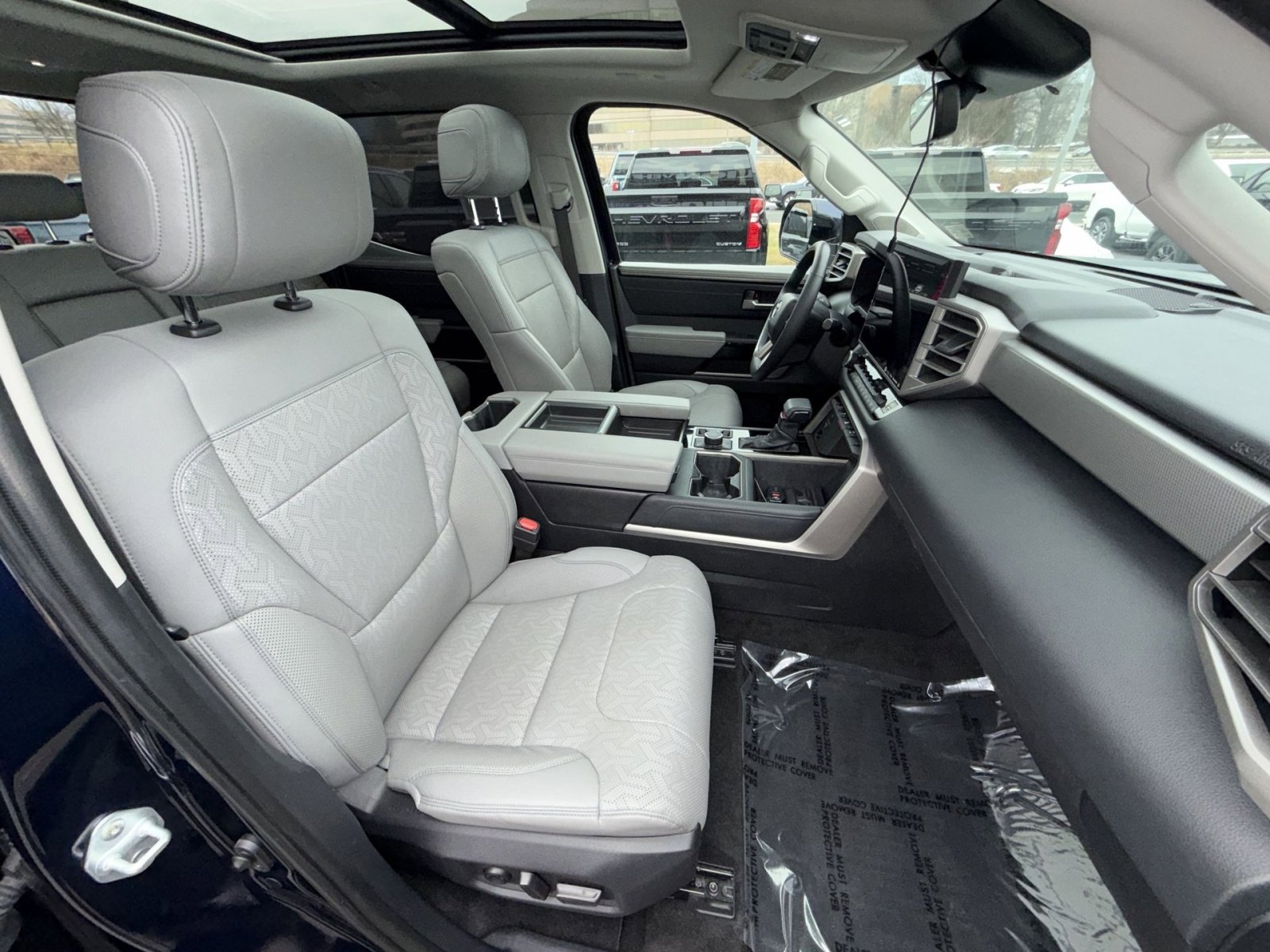 Used 2022 Toyota Tundra Limited w/ TRD Off-Road Package image 28