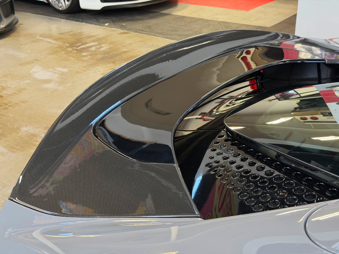 Used 2022 Ferrari SF90 Spider AWD/4WD image 36