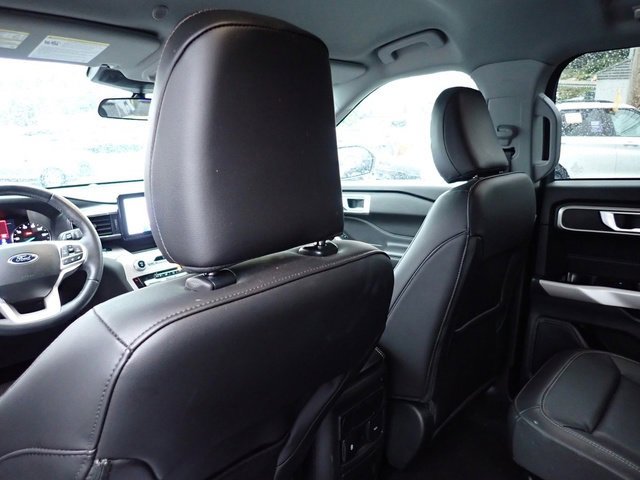 Certified 2023 Ford Explorer XLT w/ Equipment Group 202A image 17