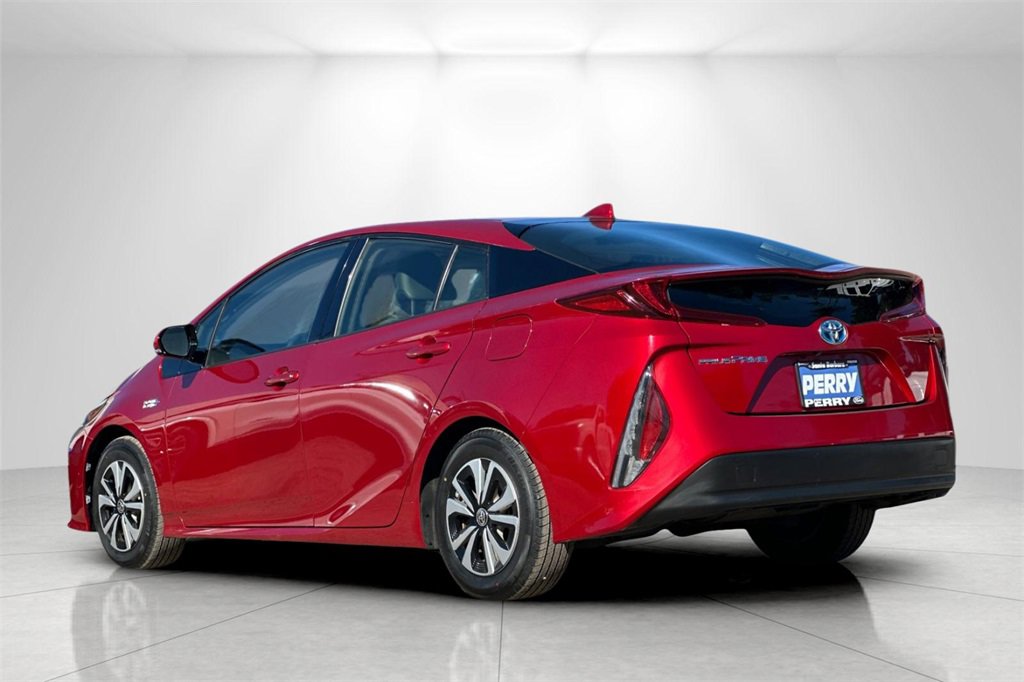 Used 2017 Toyota Prius Prime Premium image 6